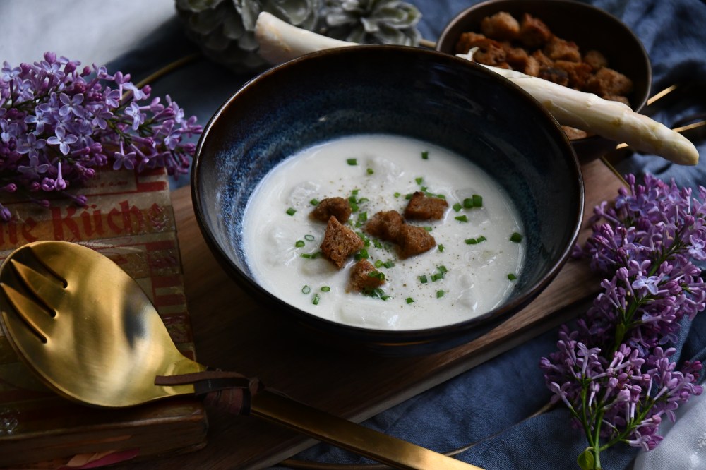 Spargel-Cremesuppe